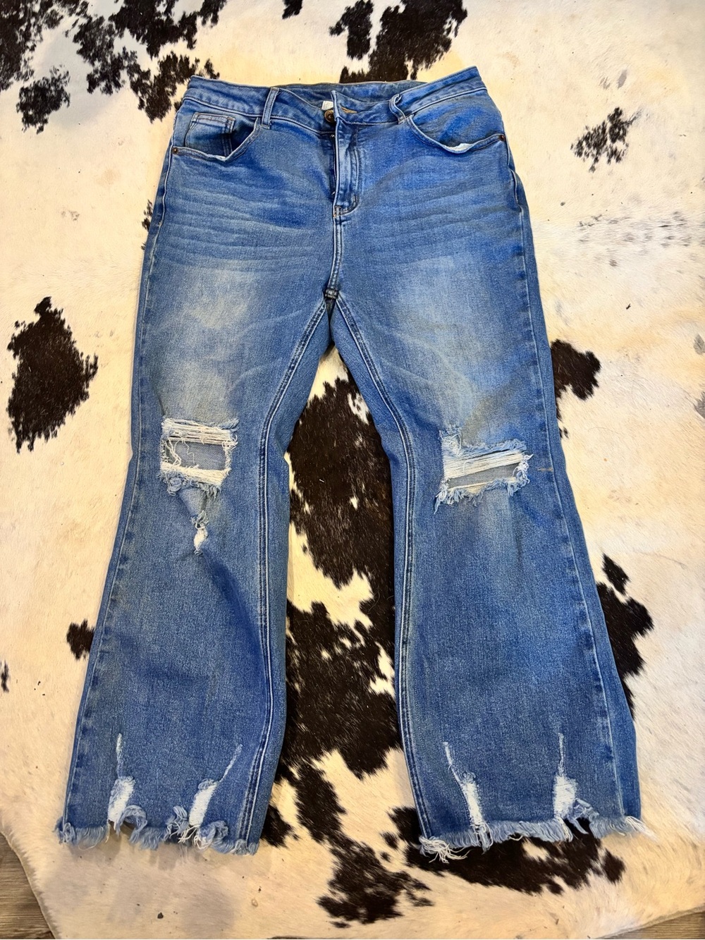 Women’s Ripped Ankle Cropped Jeans - Blue Super CUTE! Size L fits  a 14.